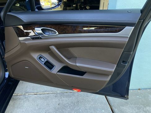 Used 2016 Porsche Panamera 4S w/ Premium Package Plus image 36