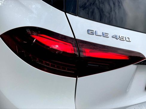 Used 2024 Mercedes-Benz GLE 450 GLE 450 image 32