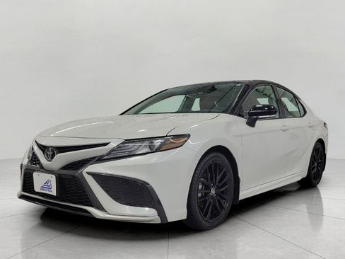 Used 2023 Toyota Camry XSE w/ Cold Weather Package image 12
