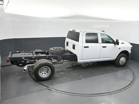 New 2026 RAM 3500 Tradesman w/ Chrome Appearance Group image 29
