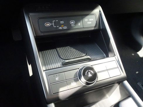 New 2025 Hyundai Kona SEL image 11