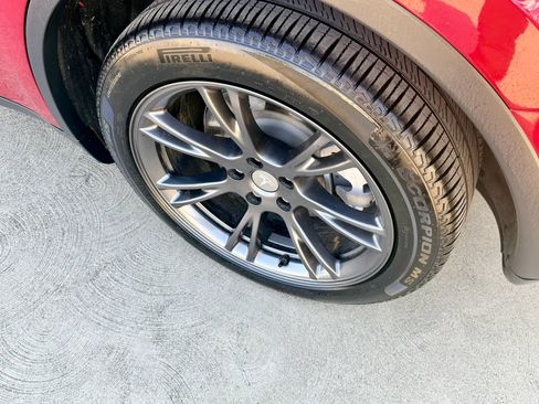 Used 2024 Tesla Model Y Long Range RWD image 17