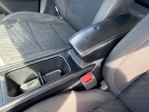 Used 2021 Nissan Kicks SV FWD image 21