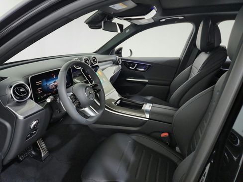 Used 2026 Mercedes-Benz GLC 300 image 16