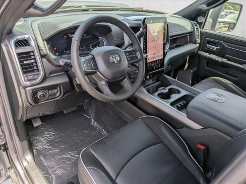 New 2026 RAM 2500 Laramie AWD/4WD image 3