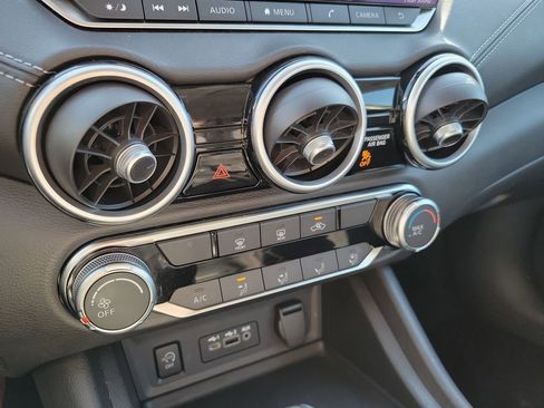 Used 2024 Nissan Sentra SV image 28