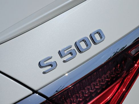 Used 2023 Mercedes-Benz S 500 4MATIC image 12
