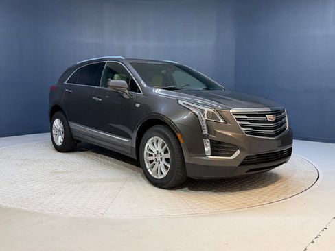 Used 2019 Cadillac XT5 FWD image 7