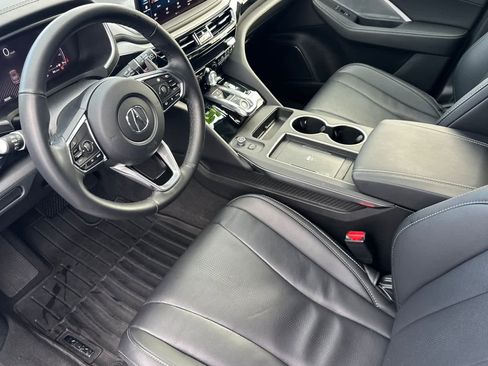 Certified 2025 Acura MDX FWD w/ Technology Package image 9