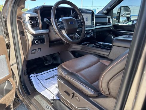 Used 2023 Ford F350 King Ranch w/ Chrome Package image 9