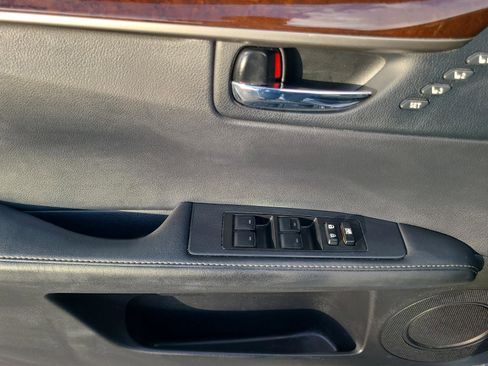 Used 2013 Lexus ES 350 w/ Luxury Pkg FWD image 10