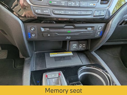 Used 2022 Honda Pilot Elite image 36