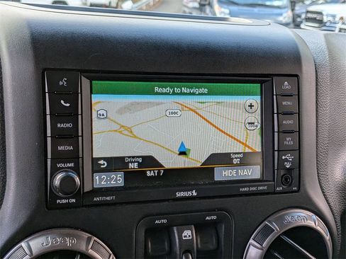 Certified 2018 Jeep Wrangler Unlimited Altitude image 16