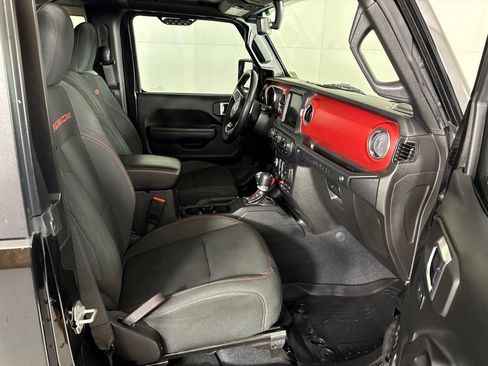 Used 2022 Jeep Wrangler Rubicon AWD/4WD image 16