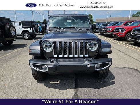 Used 2021 Jeep Wrangler Unlimited Sahara AWD/4WD image 8