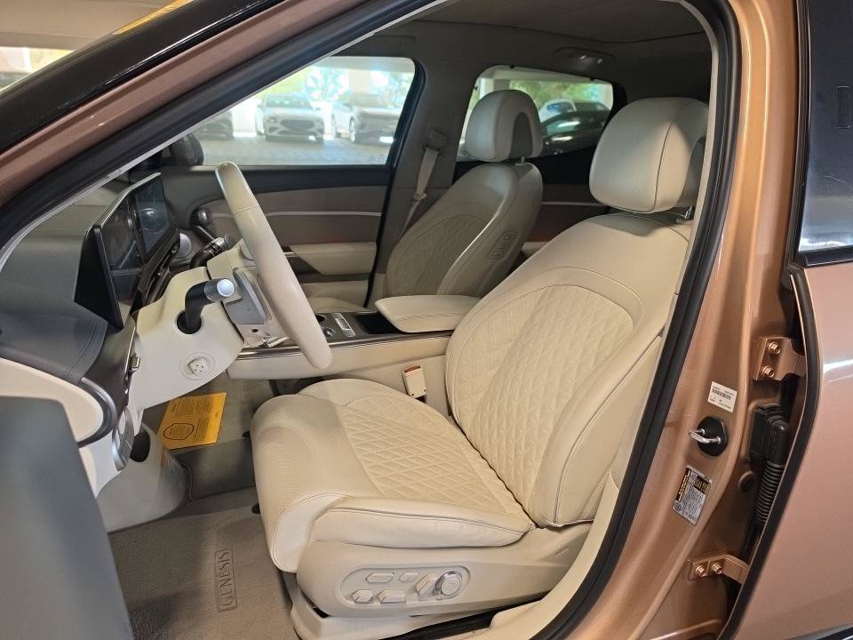Used 2023 Genesis GV60 Performance AWD/4WD image 9