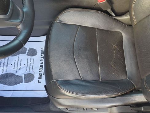 Used 2018 Chevrolet Equinox Premier FWD image 7