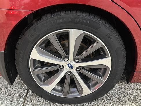 Used 2017 Subaru Legacy 2.5i Limited AWD/4WD image 10