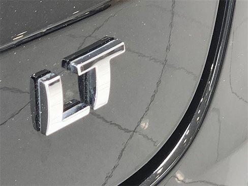 Certified 2025 Chevrolet Trax LT w/ Driver Confidence Package image 14