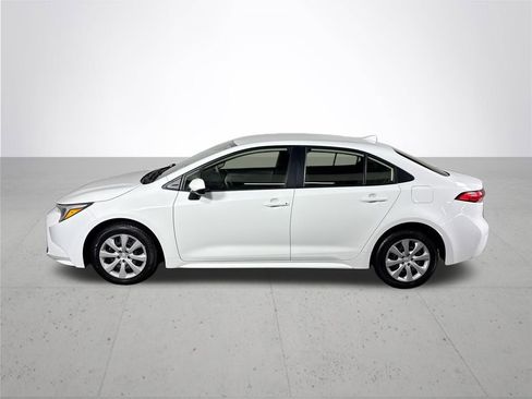 Used 2024 Toyota Corolla LE image 9