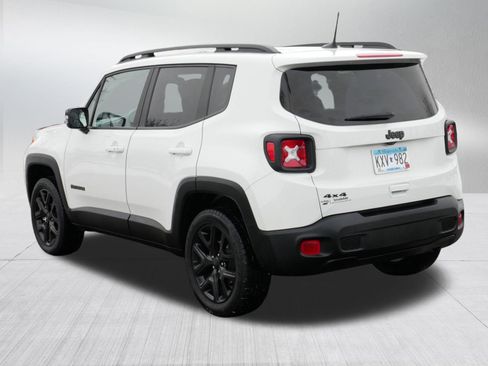 Used 2023 Jeep Renegade Altitude w/ Convenience Group I image 5