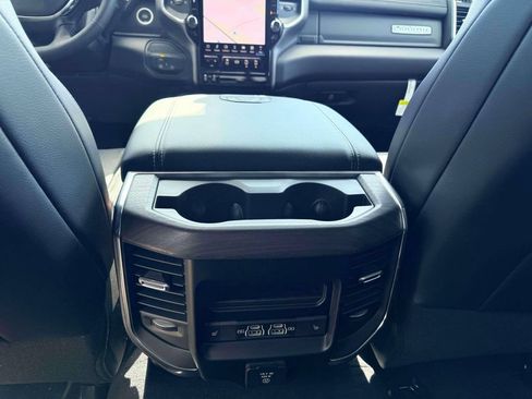 New 2026 RAM 2500 Laramie AWD/4WD image 12