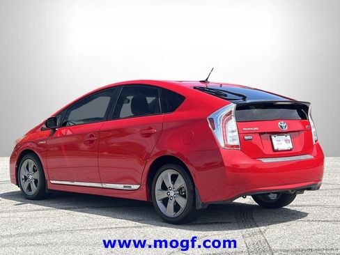 Used 2015 Toyota Prius Persona Series FWD image 2
