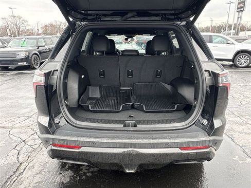 Used 2025 Chevrolet Equinox RS image 25