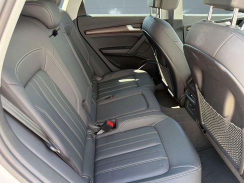 Used 2023 Audi Q5 2.0T Premium w/ Convenience Package AWD/4WD image 29