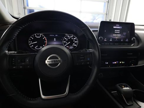 Used 2021 Nissan Rogue SV w/ Premium Package FWD image 17