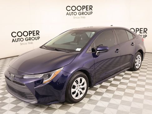 Used 2023 Toyota Corolla LE FWD image 9