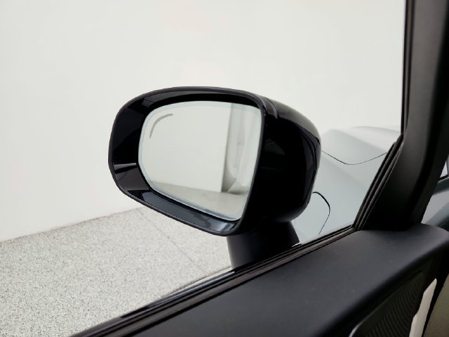 New 2026 Volvo XC60 T8 Ultra w/ Protection Package Premier AWD/4WD image 23