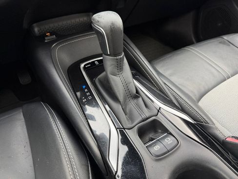 Used 2020 Toyota Corolla XSE FWD image 28