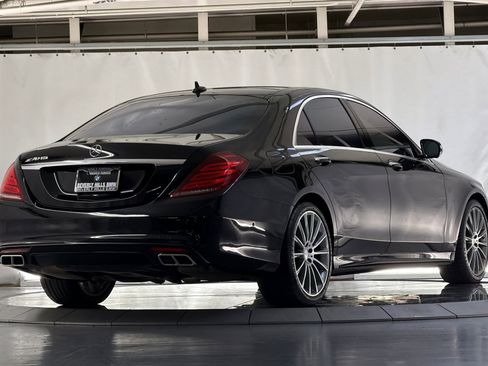 Used 2017 Mercedes-Benz S 550 Sedan image 8