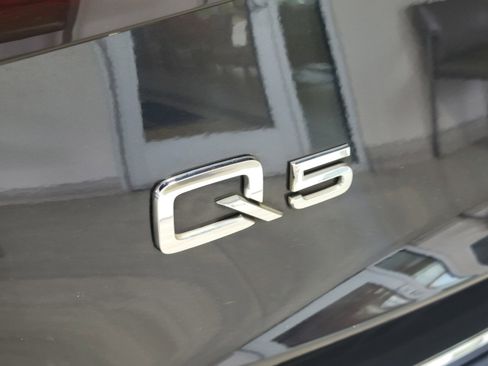 Used 2016 Audi Q5 2.0T Premium Plus w/ Technology Package AWD/4WD image 5