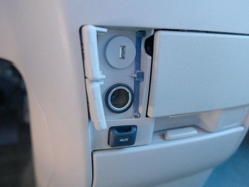 Used 2016 Honda Odyssey LX image 24