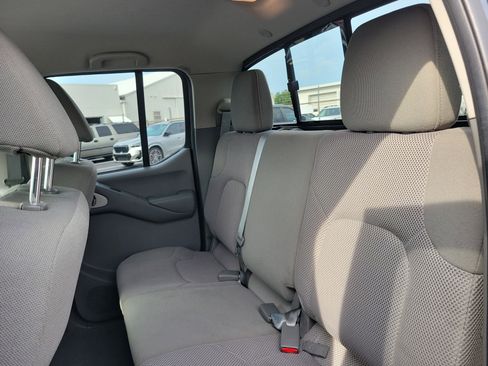 Used 2019 Nissan Frontier SV w/ Value Truck Package AWD/4WD image 10