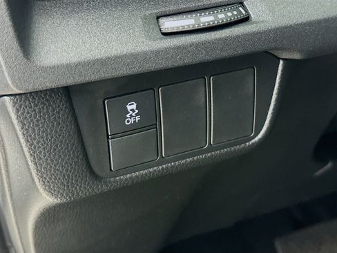 Certified 2025 Honda CR-V Sport image 9