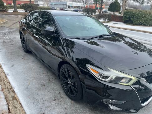 Used 2016 Nissan Maxima 3.5 S image 2