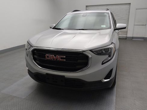 Used 2020 GMC Terrain SLE w/ Driver Convenience Package image 15