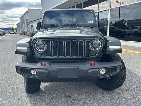 New 2026 Jeep Wrangler Unlimited Rubicon w/ Safety Group image 4