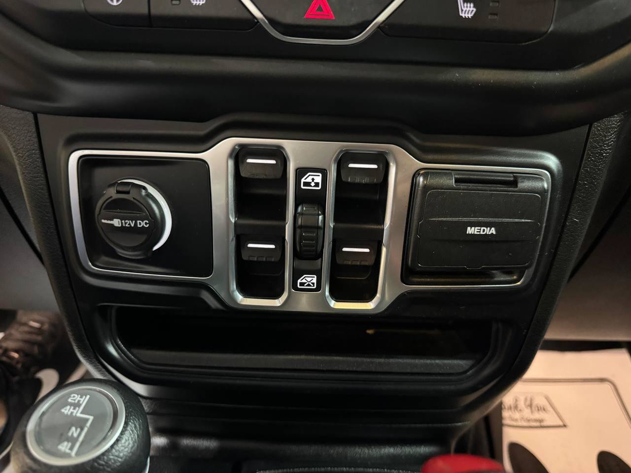 Used 2020 Jeep Gladiator Sport w/ Quick Order Package 24S AWD/4WD image 27