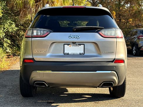 Used 2020 Jeep Cherokee Limited image 19