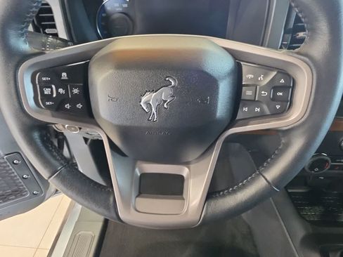Used 2024 Ford Bronco Outer Banks AWD/4WD image 21
