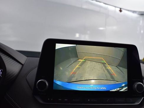 Used 2024 Nissan Sentra SV image 30