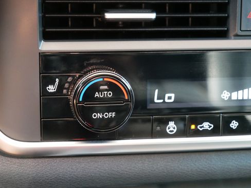Certified 2023 Nissan Rogue SV w/ SV Premium B Package AWD/4WD image 33