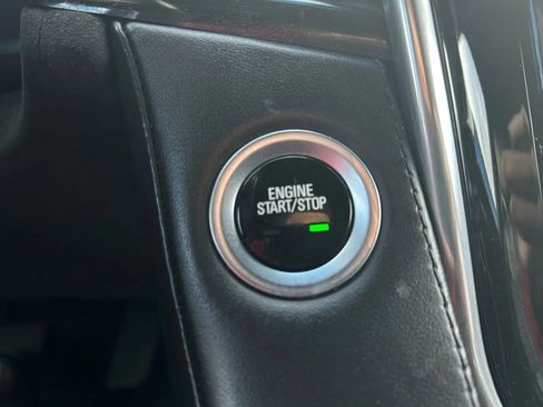 Used 2019 Cadillac Escalade ESV Platinum image 20