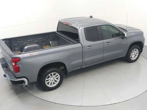 Used 2021 Chevrolet Silverado 1500 LT AWD/4WD image 41