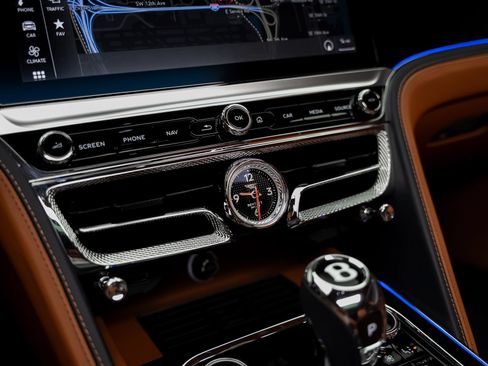 Used 2022 Bentley Flying Spur V8 AWD/4WD image 51