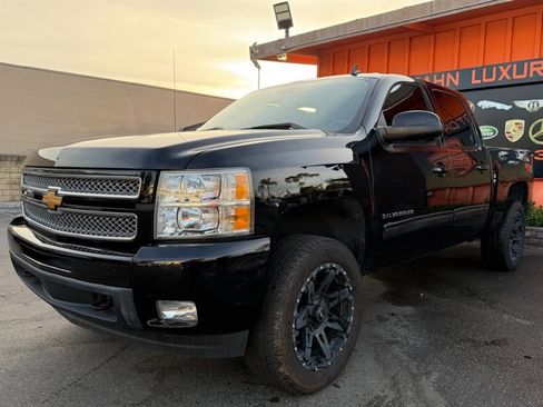 Used 2013 Chevrolet Silverado 1500 LTZ w/ LTZ Plus Package AWD/4WD image 7